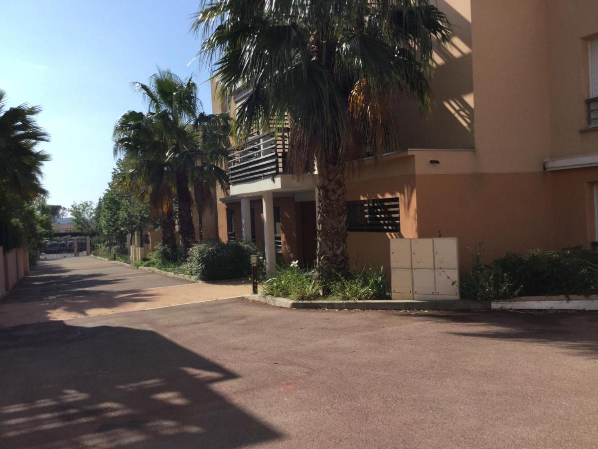 Ferienwohnung Appt 6 Pers Piscine Parking Clim Fréjus Exterior foto