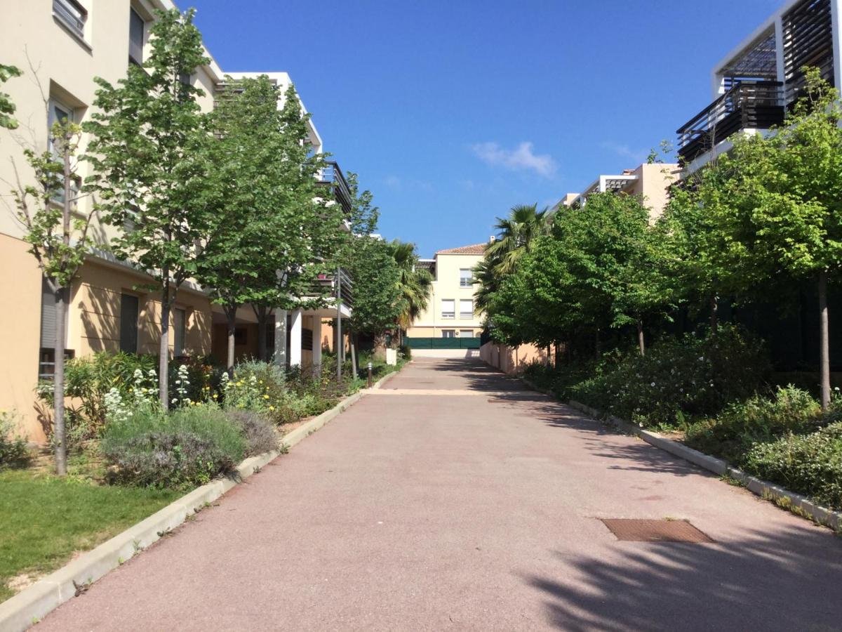 Ferienwohnung Appt 6 Pers Piscine Parking Clim Fréjus Exterior foto